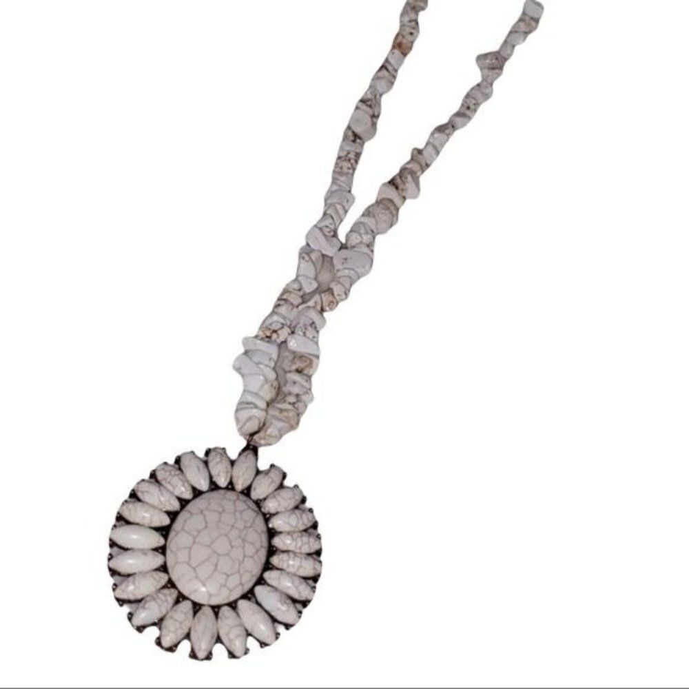 Cream Stone Medallion Necklace